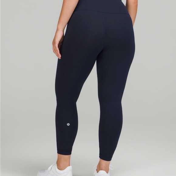 Lululemon Wunder Train Contour Fit High-Rise Leggings 25” in Navy Blue (size 4) - Picture 5 of 6